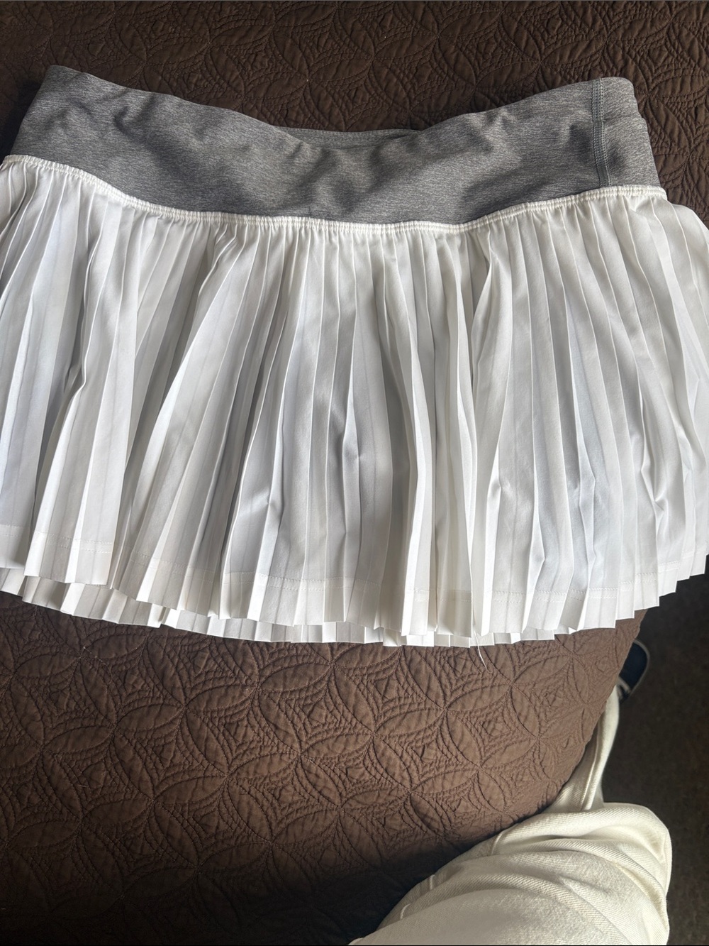 Pleated Lululemon White Tennis Skirt with Gray Waistband
